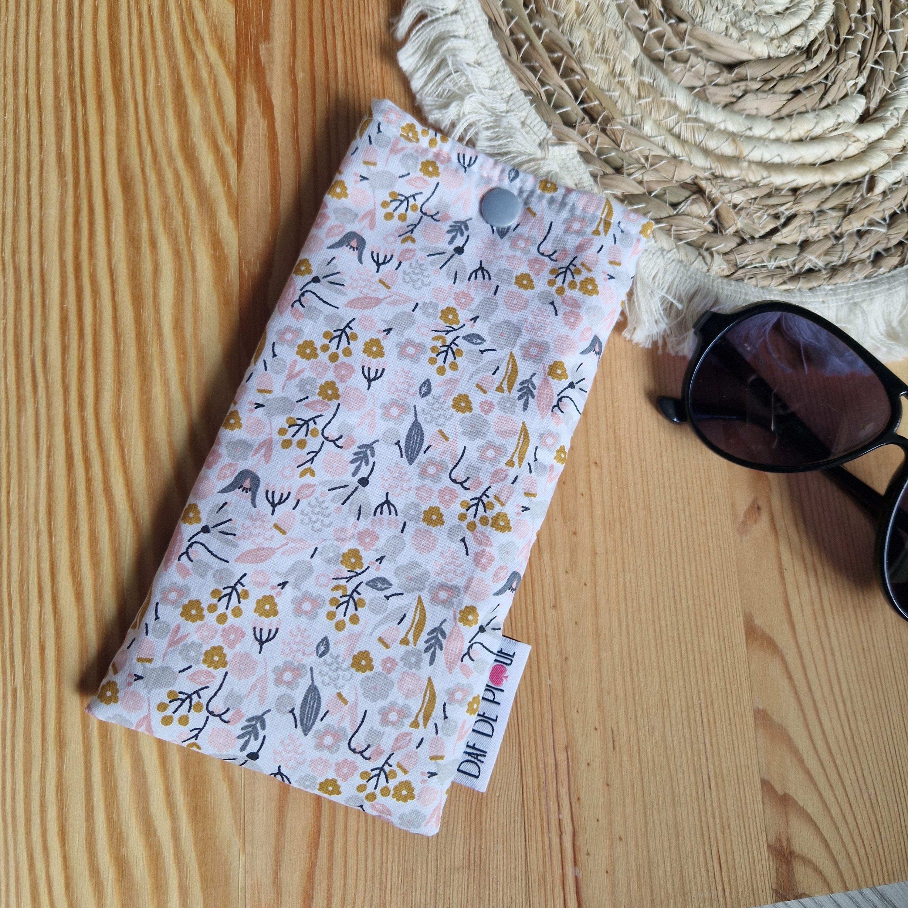 Étui à lunettes en tissu matelassé - Fleurs roses