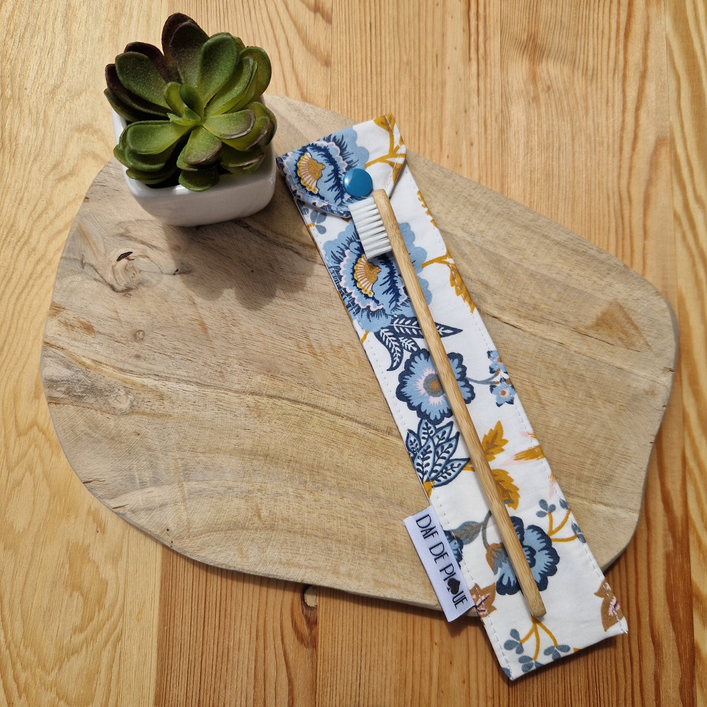 Pochette à brosse à dents