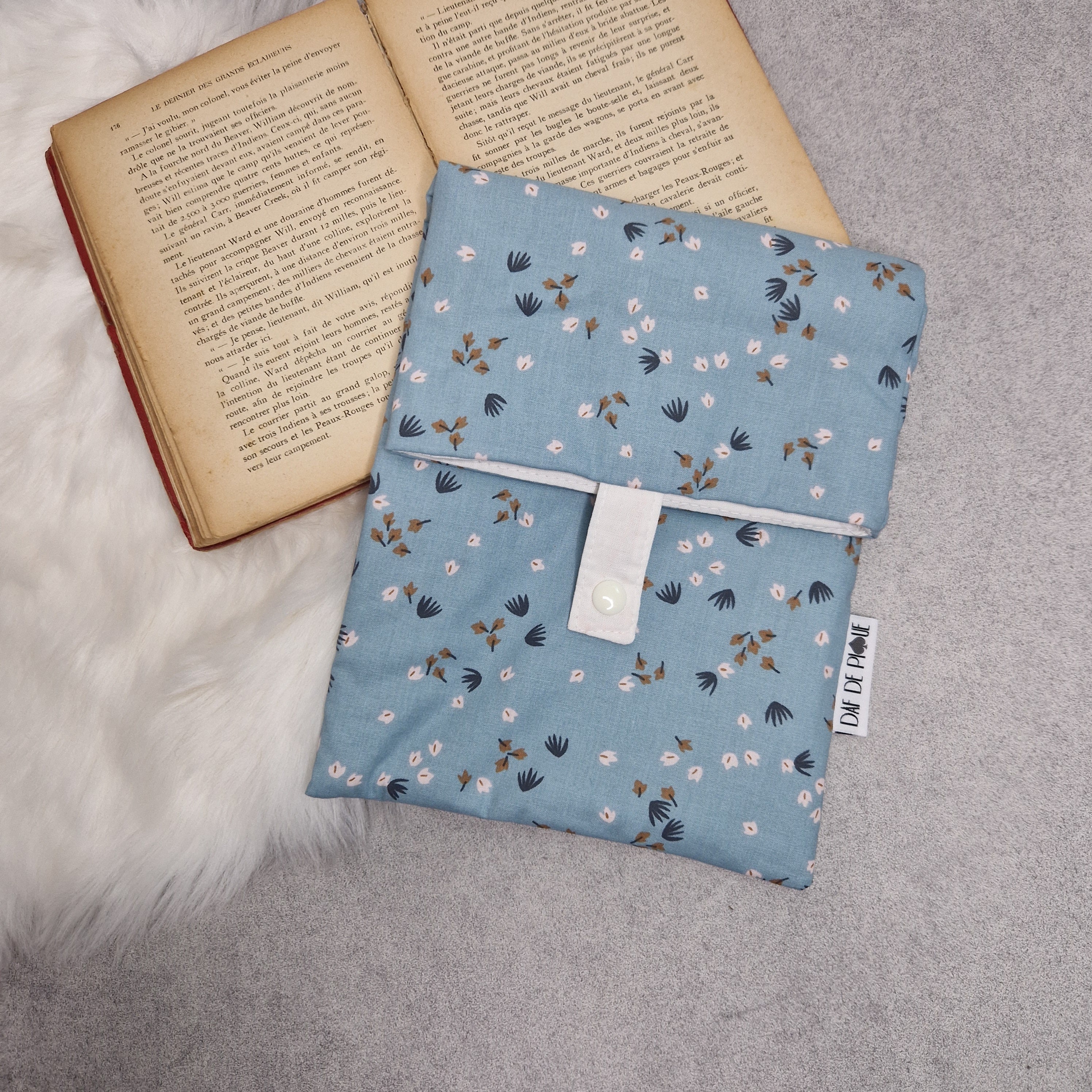 Pochette à livre réglable en tissu Eden