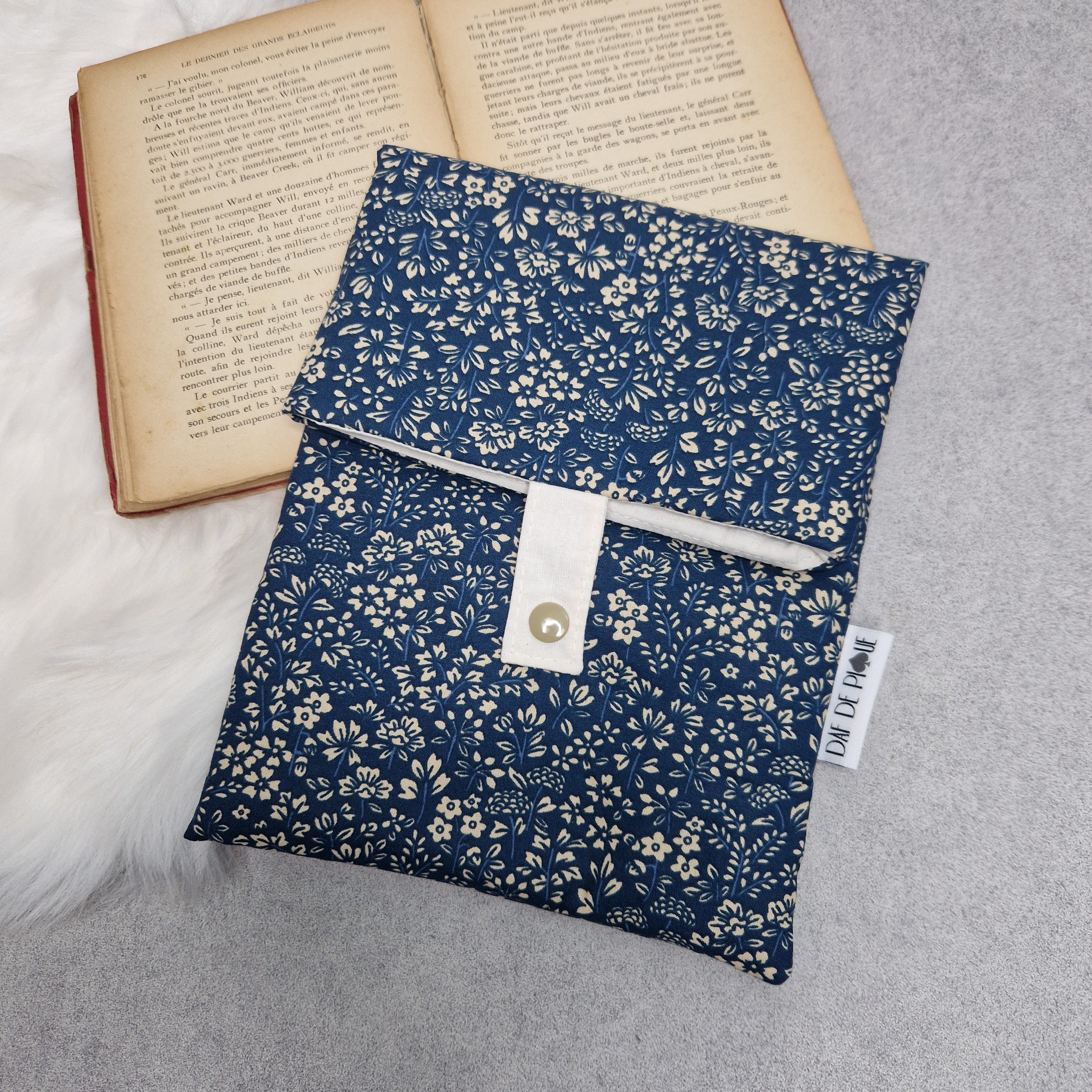 Pochette à livre réglable en tissu Eden - vue 3