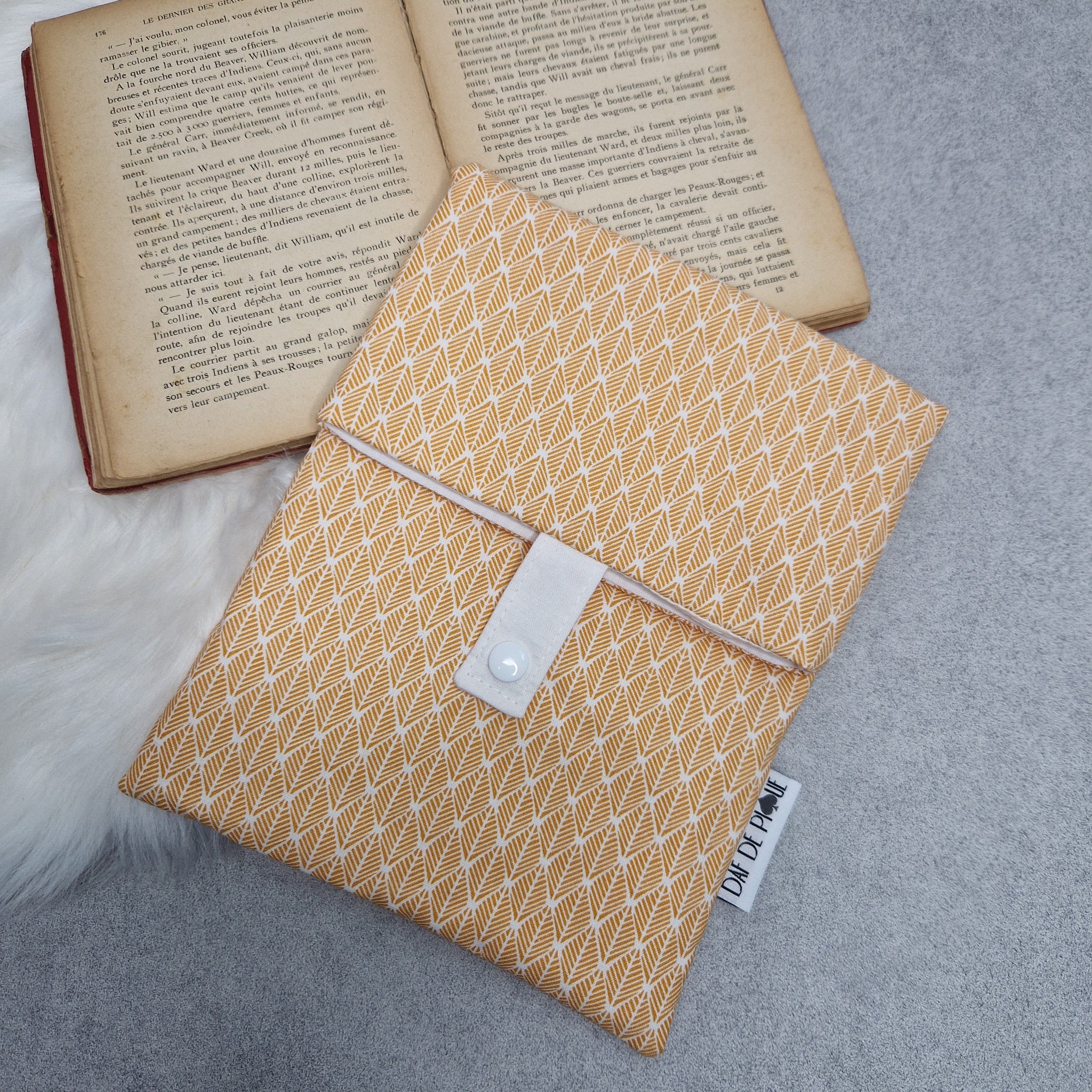 Pochette à livre réglable en tissu Eden - vue 7