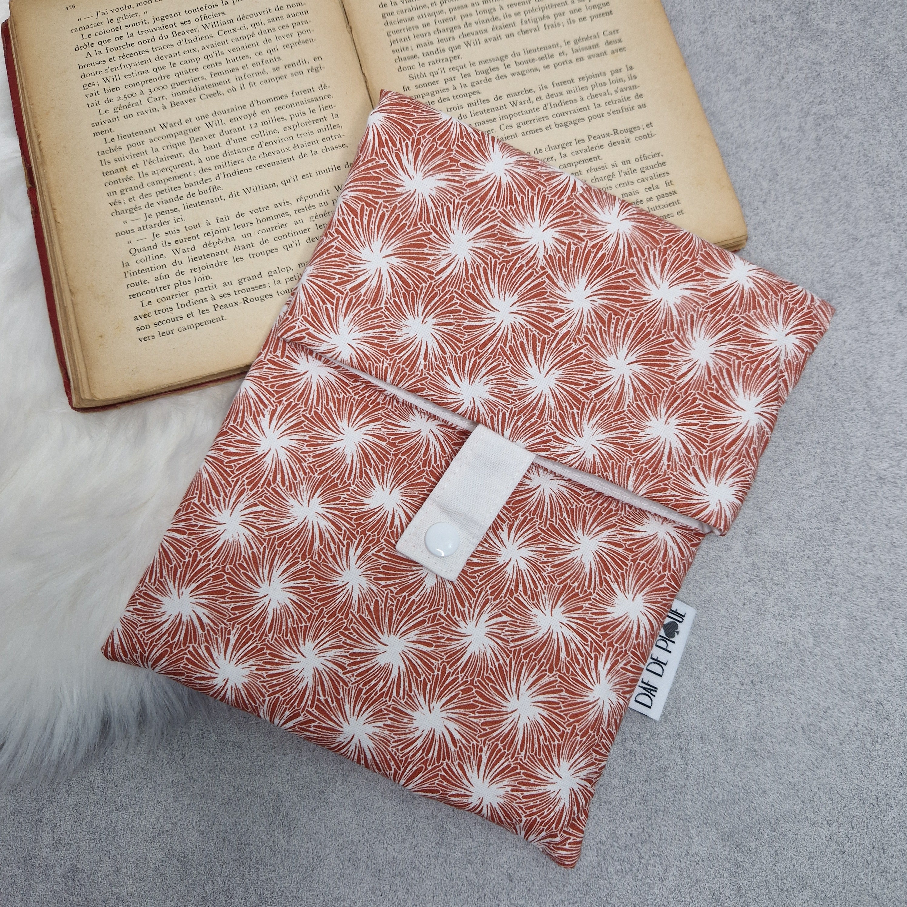 Pochette à livre réglable en tissu Eden - vue 10