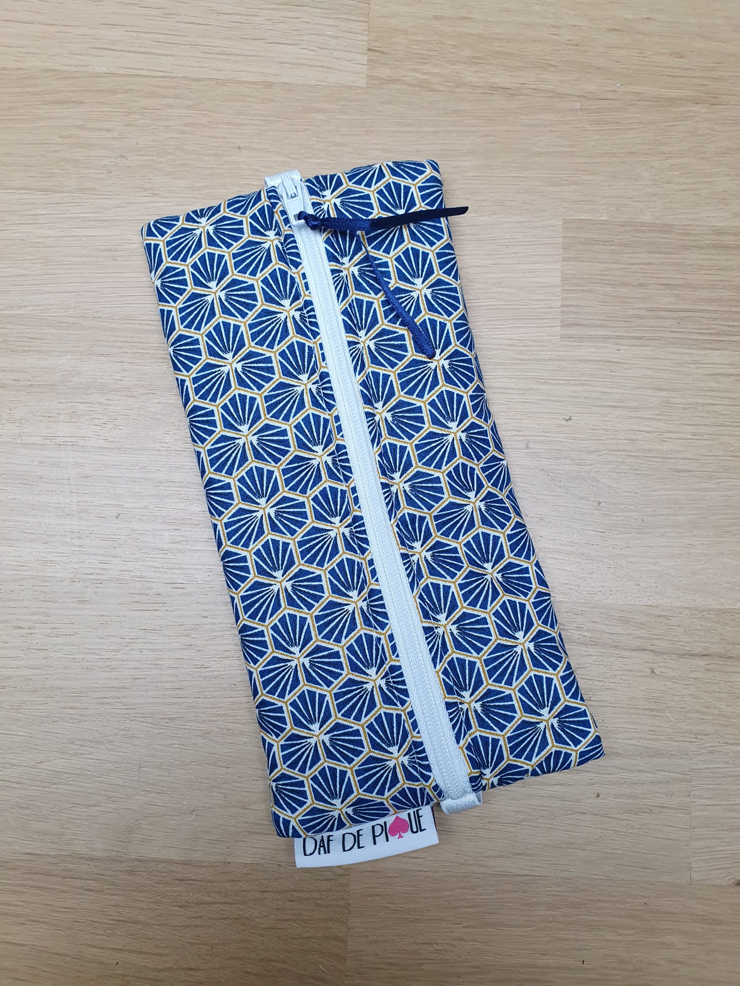 Trousse à stylo élastiquée agenda - vue 9