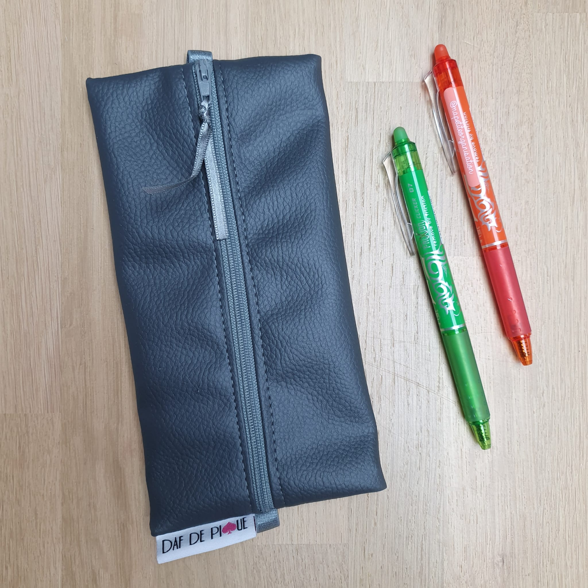 Trousse à stylo élastiquée agenda - vue 10