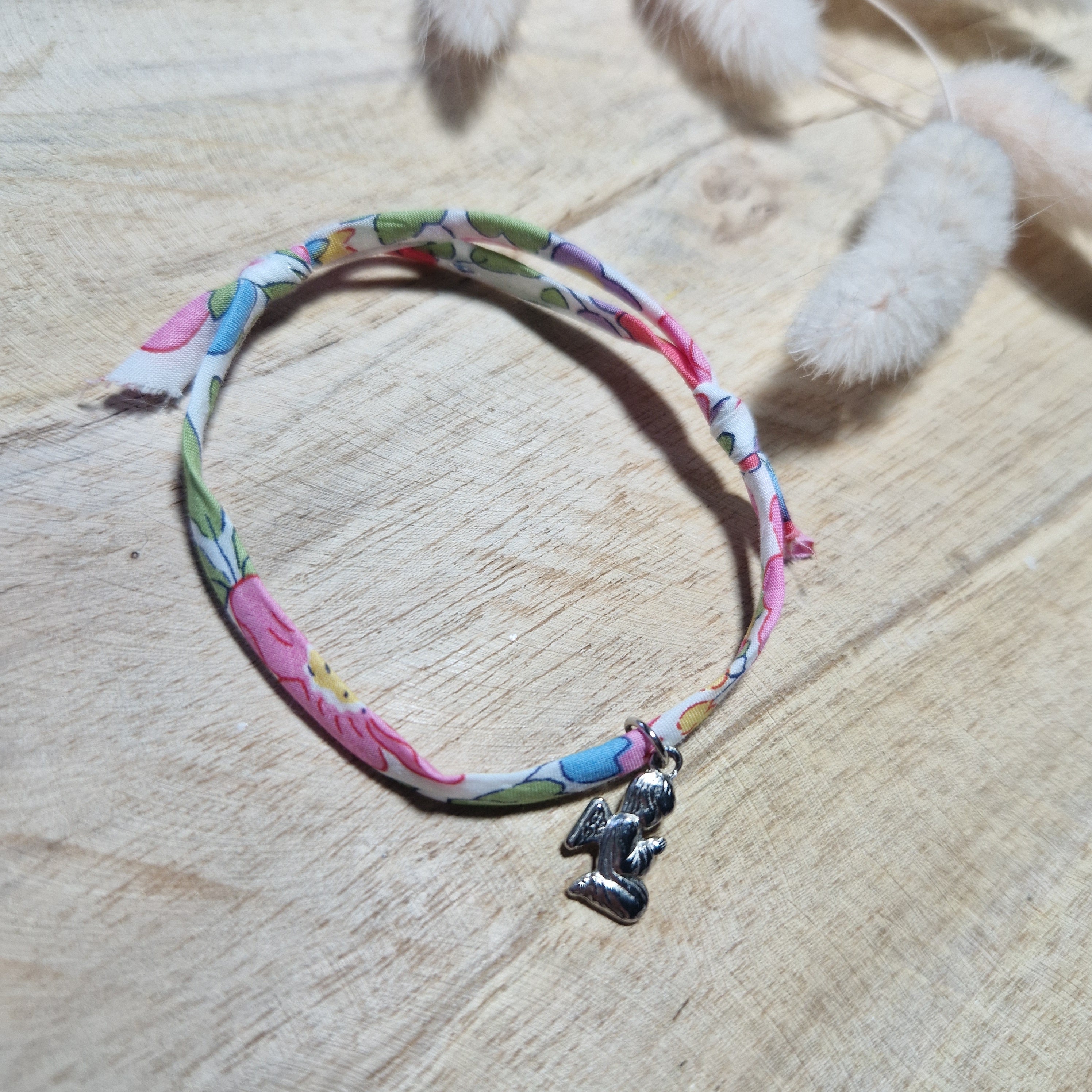 Bracelet charm coton fait main - vue 4
