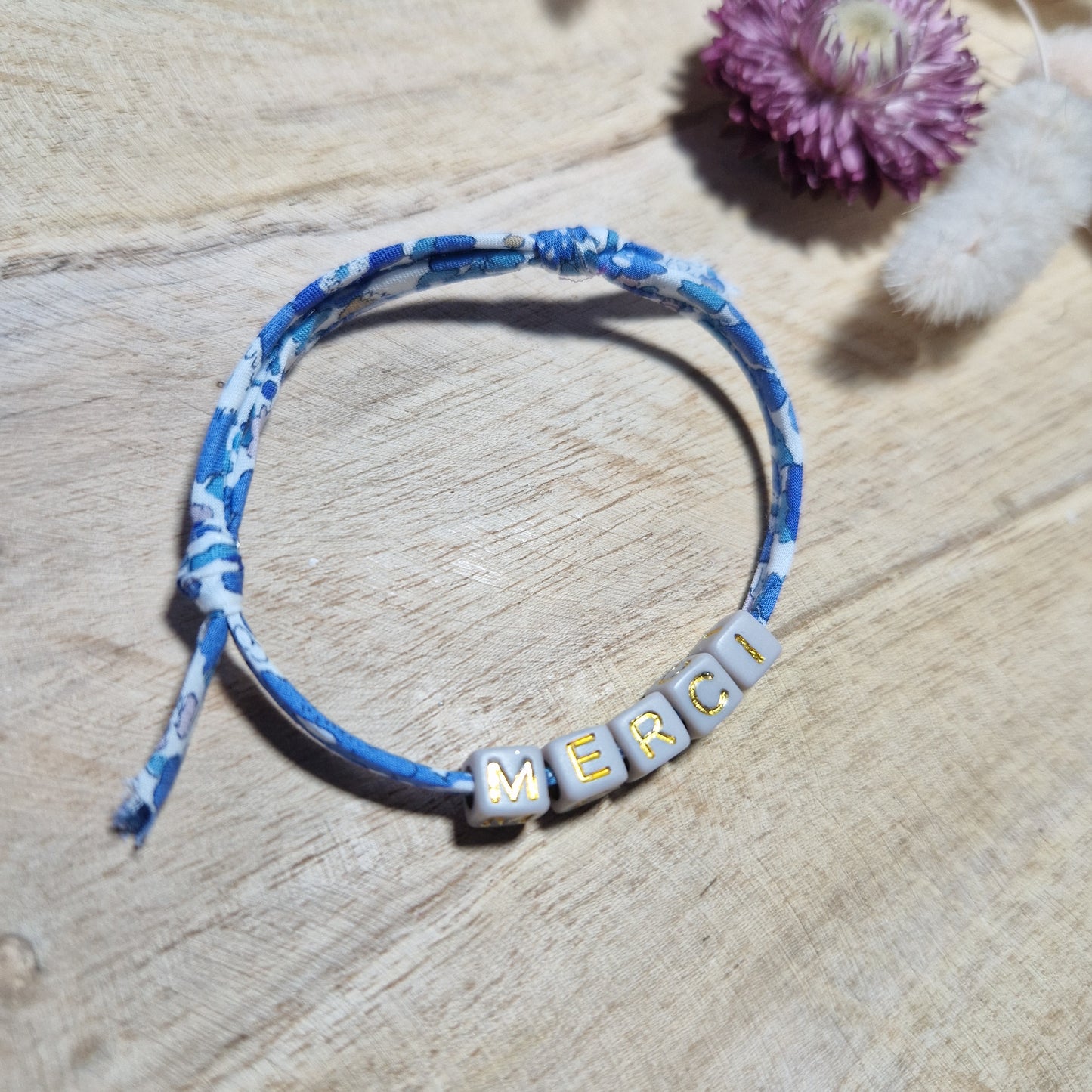 Bracelet message