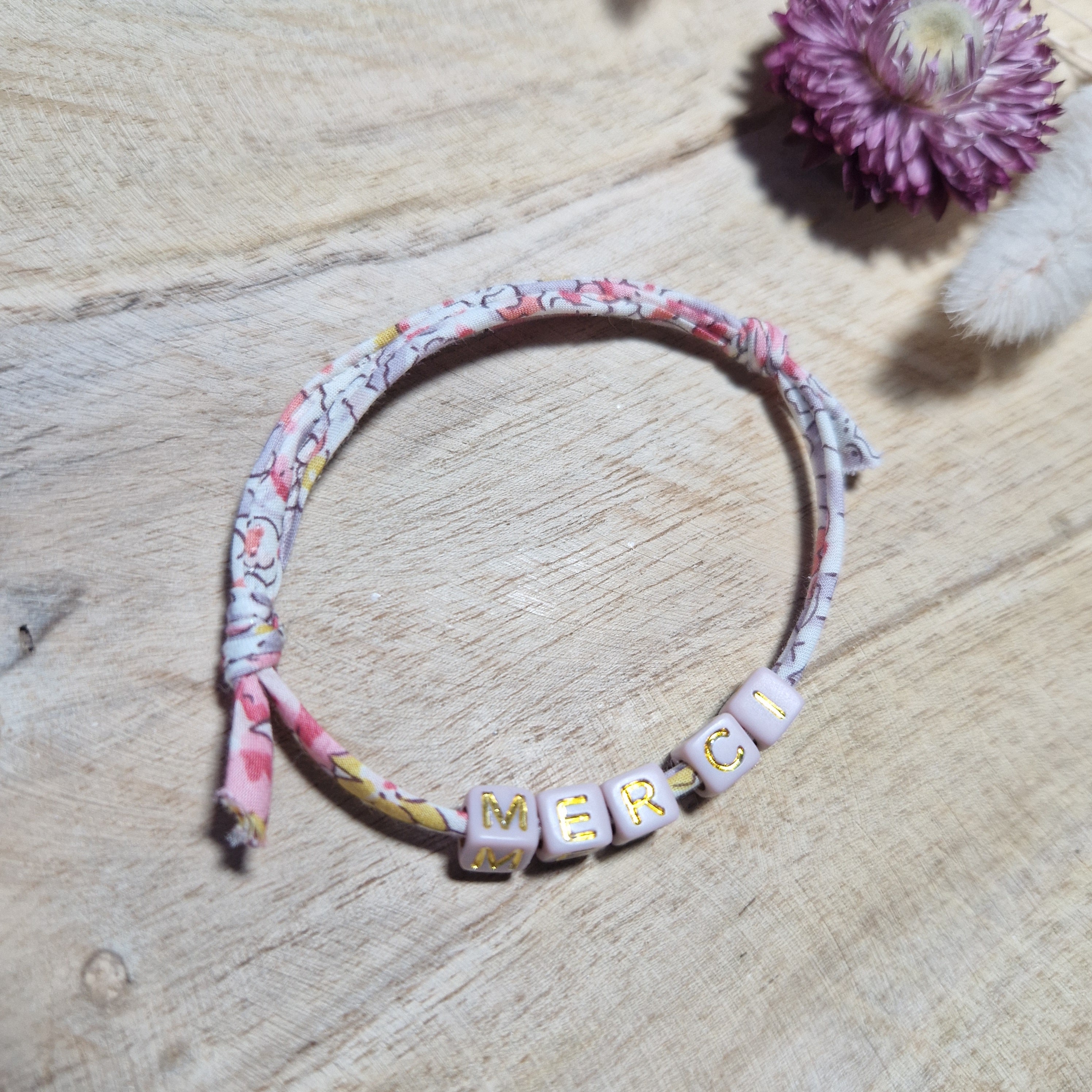 Bracelet message perles coton fait main - vue 2